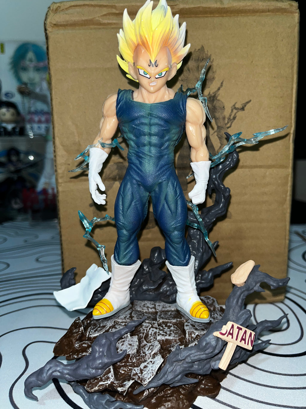 Majin Vegeta – Statue & Bust Set